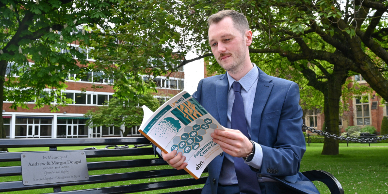 @Model.StoryImage.Alt