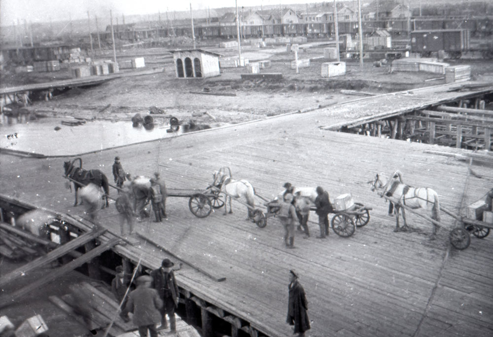 Women of the Scottish Women’s Hospitals group docking after the voyage to [Archangel] Romania